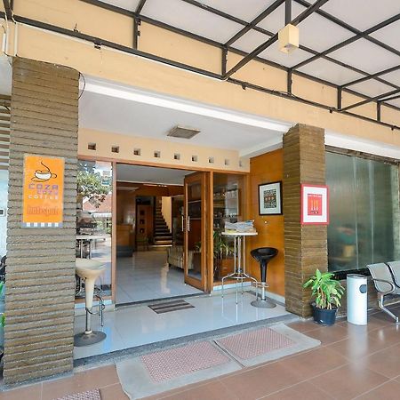 Sky Hotel Buah Batu 1 Bandung Extérieur photo