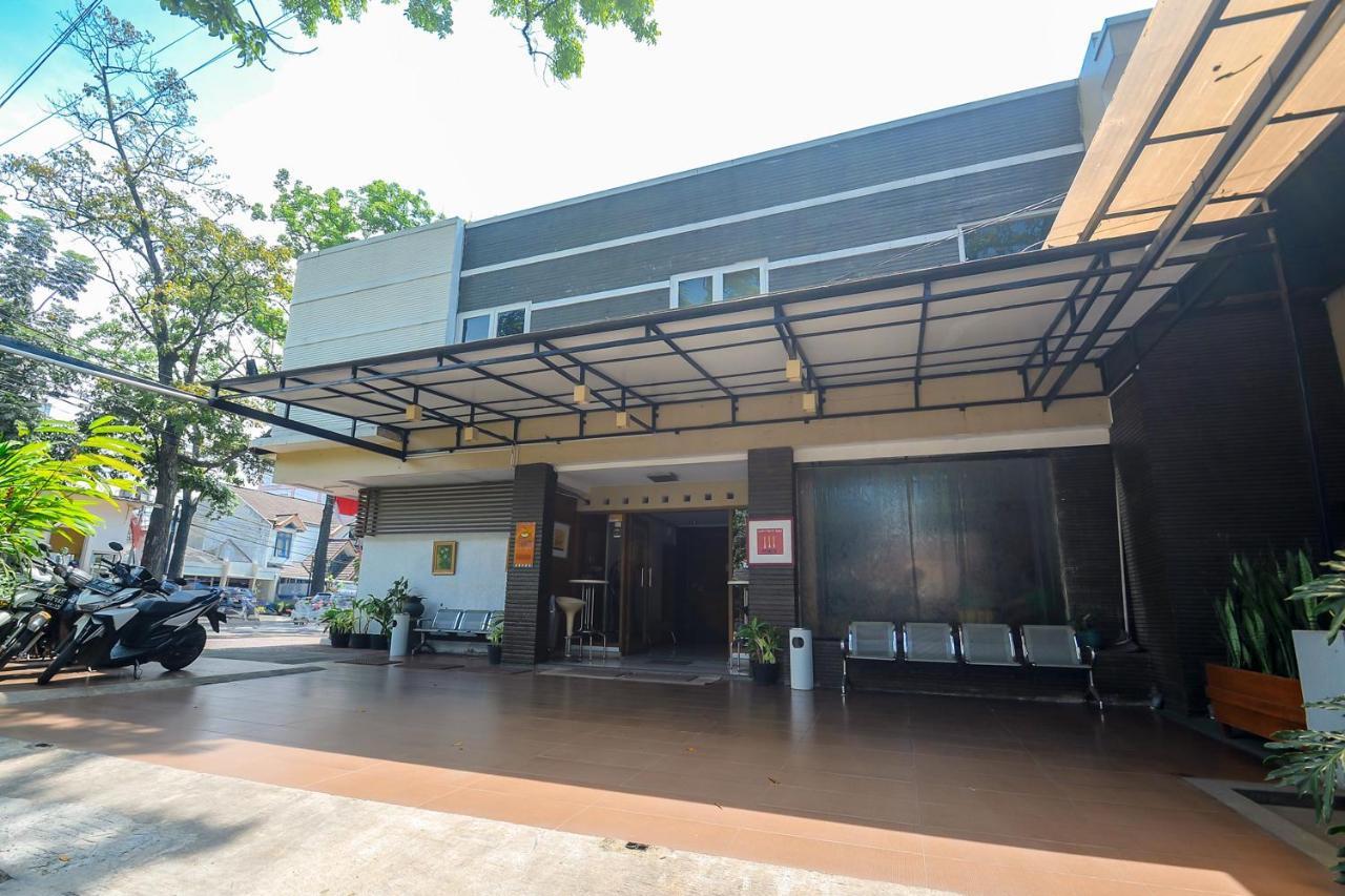 Sky Hotel Buah Batu 1 Bandung Extérieur photo