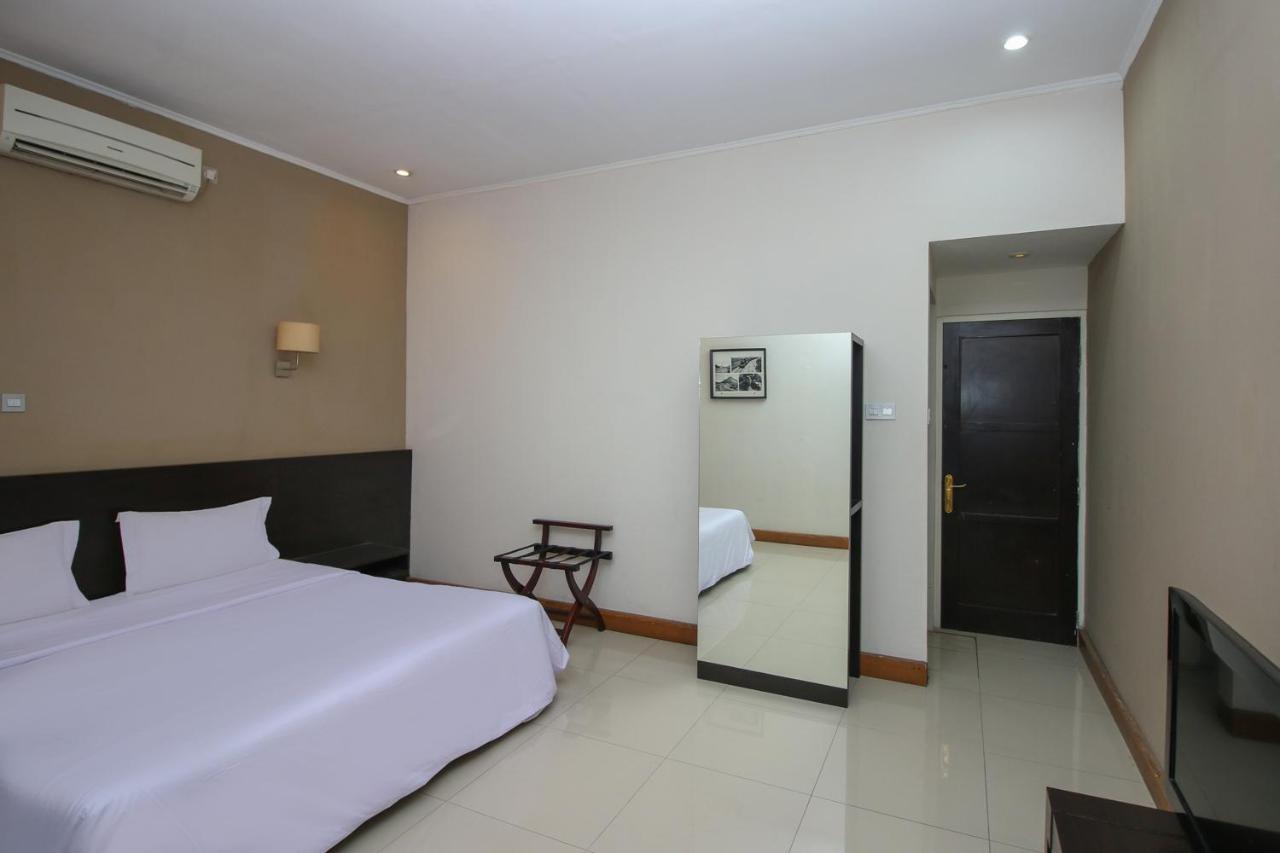 Sky Hotel Buah Batu 1 Bandung Extérieur photo