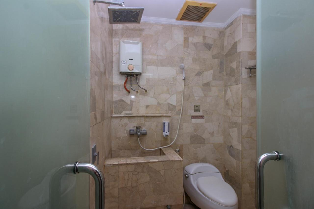 Sky Hotel Buah Batu 1 Bandung Extérieur photo