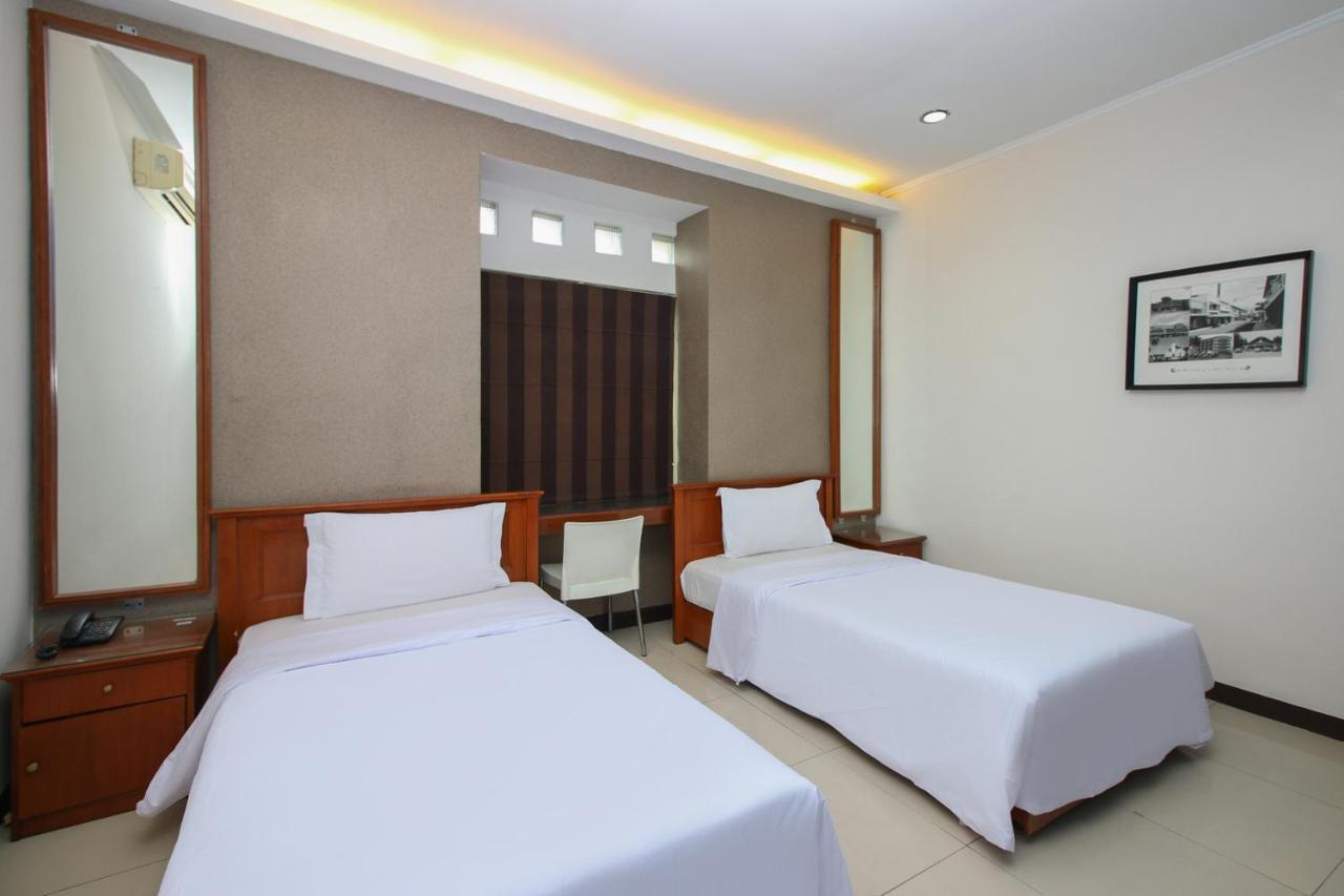 Sky Hotel Buah Batu 1 Bandung Extérieur photo