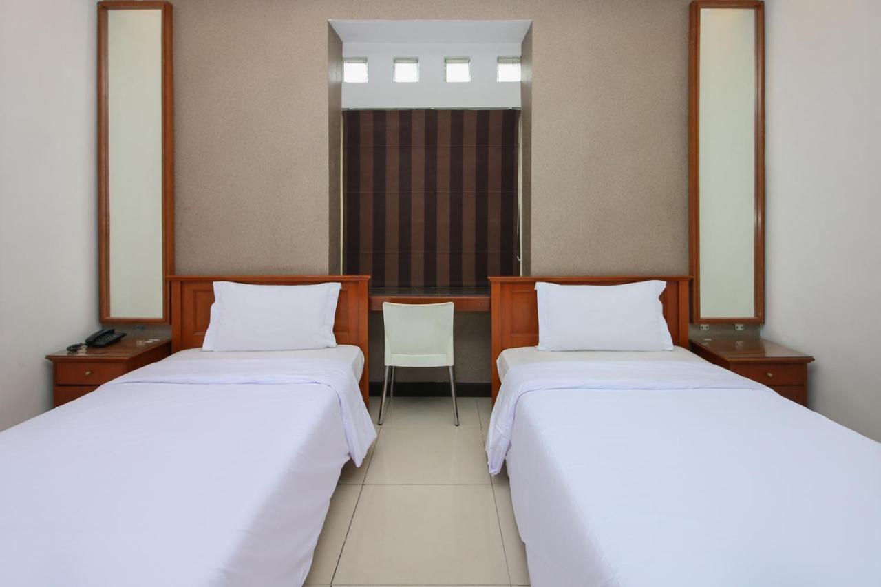 Sky Hotel Buah Batu 1 Bandung Extérieur photo